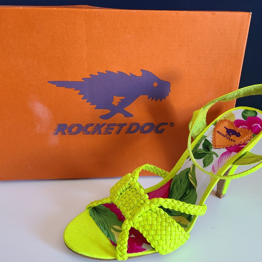 Brand New! Rocket Dog braided silk kiwi heels Size 8